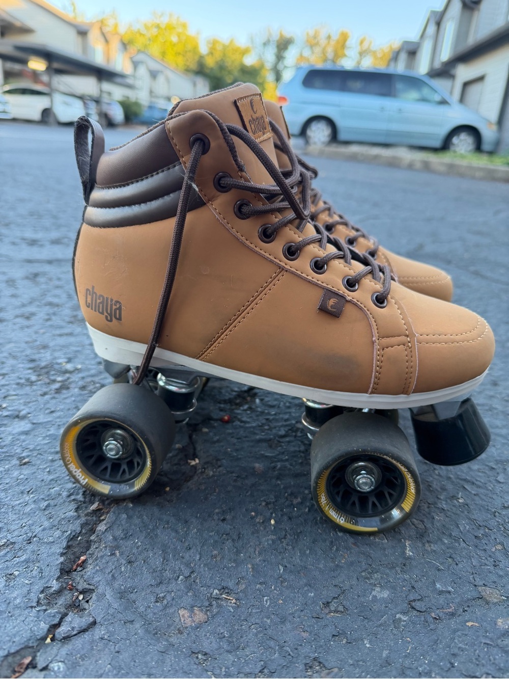 Chaya Voyager Retro Roller Skate M7/W8